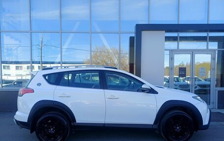 Toyota RAV4, 2018 год, 2 799 000 рублей, 4 фотография