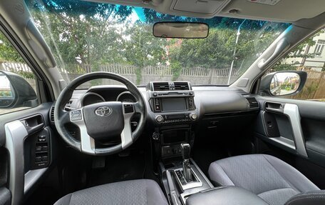 Toyota Land Cruiser Prado 150 рестайлинг 2, 2015 год, 3 054 999 рублей, 3 фотография