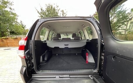 Toyota Land Cruiser Prado 150 рестайлинг 2, 2015 год, 3 054 999 рублей, 13 фотография