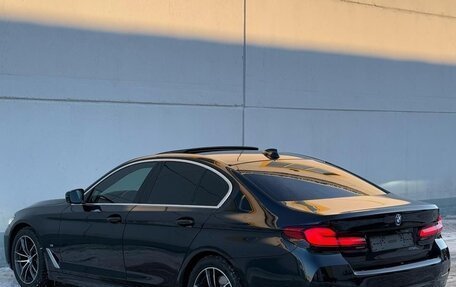 BMW 5 серия, 2022 год, 4 900 000 рублей, 4 фотография