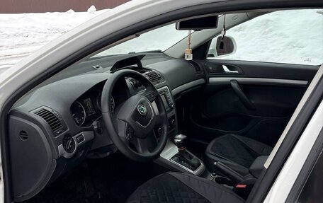 Skoda Octavia, 2010 год, 800 000 рублей, 9 фотография
