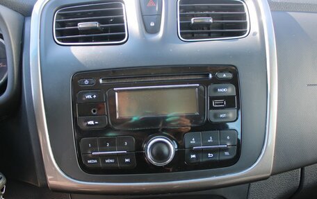 Renault Sandero II рестайлинг, 2014 год, 679 000 рублей, 13 фотография