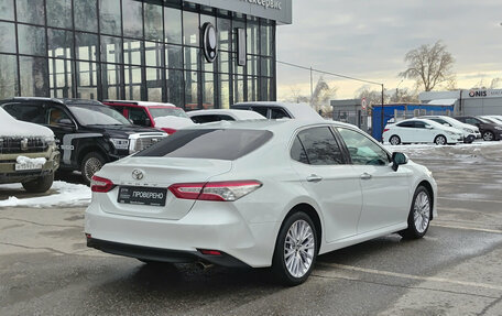 Toyota Camry, 2018 год, 3 100 000 рублей, 6 фотография
