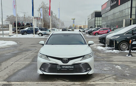 Toyota Camry, 2018 год, 3 100 000 рублей, 2 фотография