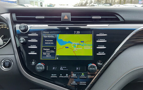 Toyota Camry, 2018 год, 3 100 000 рублей, 18 фотография