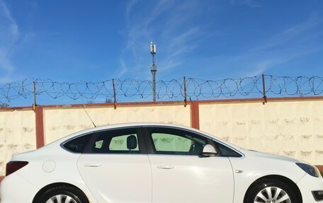 Opel Astra J, 2014 год, 700 000 рублей, 1 фотография