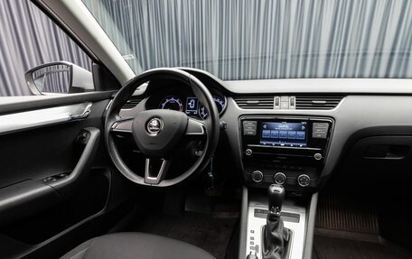 Skoda Octavia, 2020 год, 1 990 000 рублей, 10 фотография