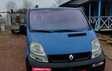 Renault Trafic, 2002 год, 800 000 рублей, 2 фотография