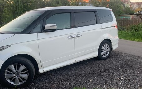 Honda Elysion I, 2010 год, 1 300 000 рублей, 3 фотография