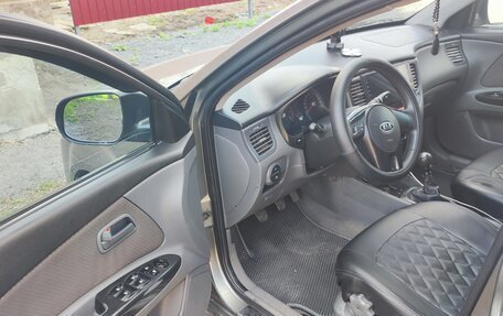 KIA Rio II, 2010 год, 700 000 рублей, 6 фотография