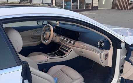 Mercedes-Benz E-Класс, 2021 год, 6 000 000 рублей, 8 фотография