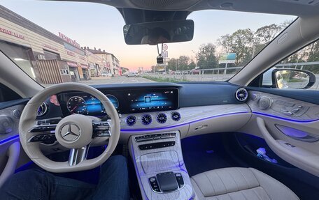 Mercedes-Benz E-Класс, 2021 год, 6 000 000 рублей, 4 фотография