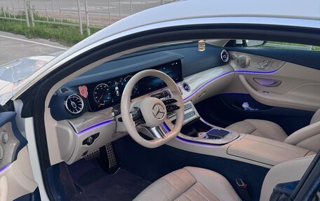 Mercedes-Benz E-Класс, 2021 год, 6 000 000 рублей, 5 фотография