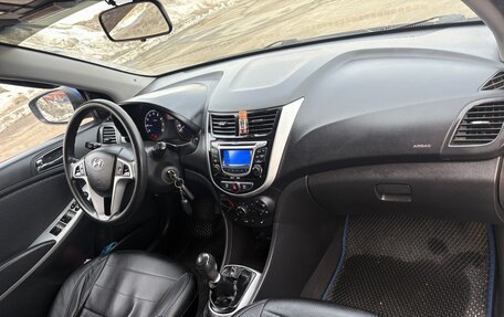 Hyundai Solaris II рестайлинг, 2011 год, 599 000 рублей, 9 фотография