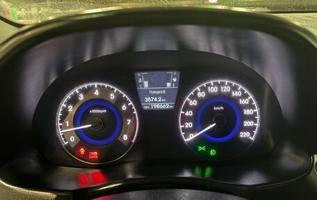 Hyundai Solaris II рестайлинг, 2011 год, 599 000 рублей, 7 фотография