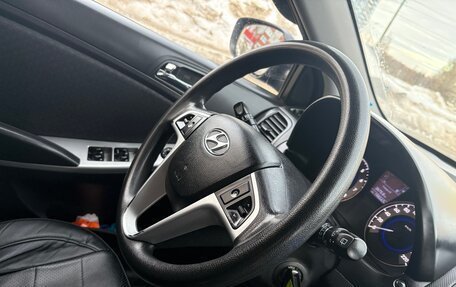 Hyundai Solaris II рестайлинг, 2011 год, 599 000 рублей, 8 фотография