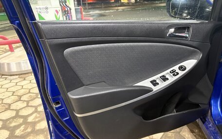 Hyundai Solaris II рестайлинг, 2011 год, 599 000 рублей, 5 фотография