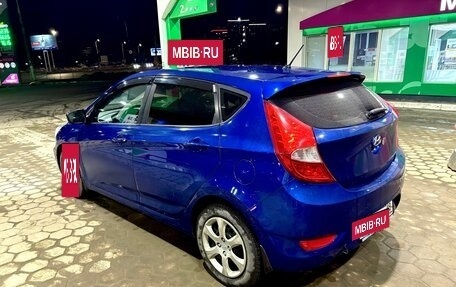 Hyundai Solaris II рестайлинг, 2011 год, 599 000 рублей, 4 фотография