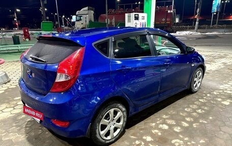 Hyundai Solaris II рестайлинг, 2011 год, 599 000 рублей, 3 фотография