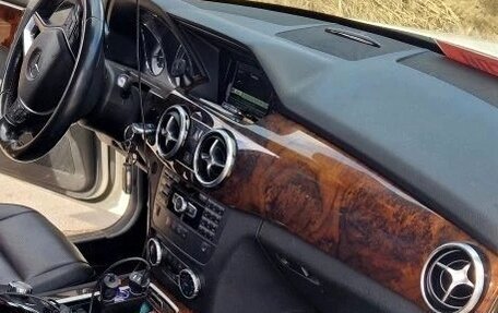 Mercedes-Benz GLK-Класс, 2015 год, 1 700 000 рублей, 9 фотография