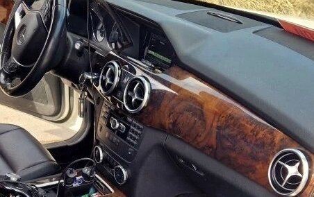 Mercedes-Benz GLK-Класс, 2015 год, 1 700 000 рублей, 8 фотография