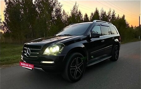 Mercedes-Benz GL-Класс, 2012 год, 2 000 000 рублей, 2 фотография