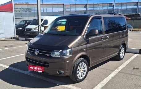 Volkswagen Multivan T5, 2011 год, 2 350 000 рублей, 10 фотография