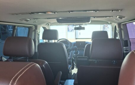 Volkswagen Multivan T5, 2011 год, 2 350 000 рублей, 16 фотография