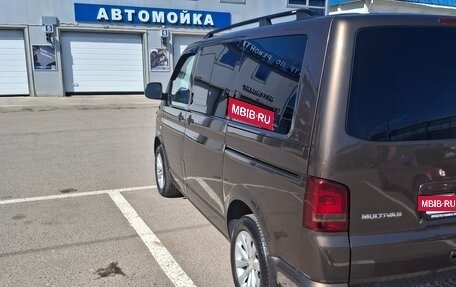 Volkswagen Multivan T5, 2011 год, 2 350 000 рублей, 14 фотография