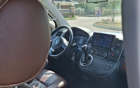 Volkswagen Multivan T5, 2011 год, 2 350 000 рублей, 38 фотография