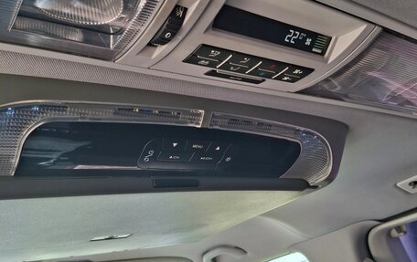 Volkswagen Multivan T5, 2011 год, 2 350 000 рублей, 32 фотография