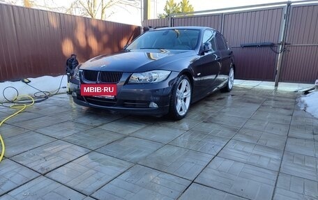 BMW 3 серия, 2006 год, 1 090 000 рублей, 3 фотография