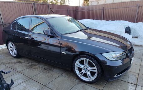 BMW 3 серия, 2006 год, 1 090 000 рублей, 9 фотография