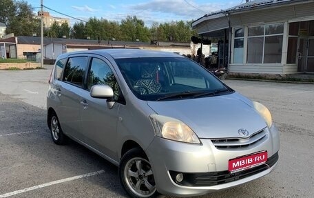 Toyota Passo Sette, 2010 год, 649 999 рублей, 1 фотография