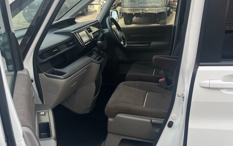 Honda Stepwgn IV, 2015 год, 1 630 000 рублей, 7 фотография