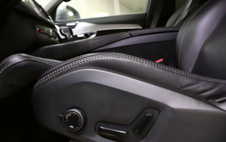 Volvo XC90 II рестайлинг, 2018 год, 2 900 000 рублей, 22 фотография