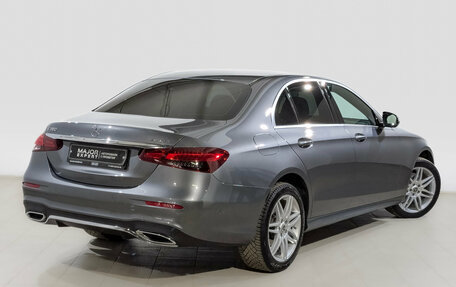 Mercedes-Benz E-Класс, 2020 год, 4 300 000 рублей, 5 фотография