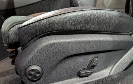 Mercedes-Benz E-Класс, 2020 год, 4 300 000 рублей, 30 фотография