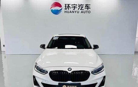 BMW 1 серия, 2023 год, 1 850 000 рублей, 2 фотография