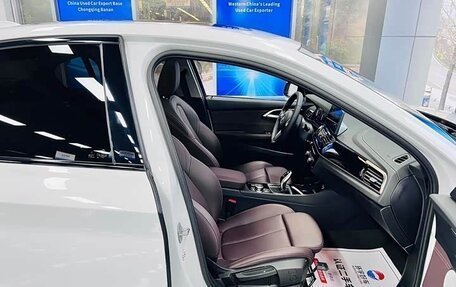 BMW 1 серия, 2023 год, 1 850 000 рублей, 12 фотография