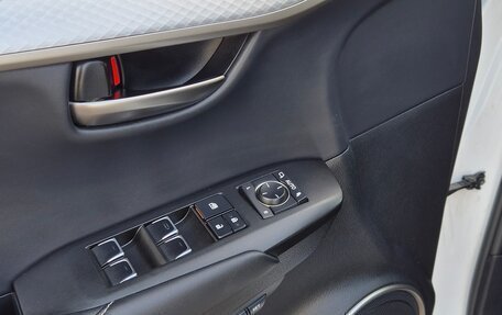 Lexus NX I, 2019 год, 4 300 000 рублей, 26 фотография