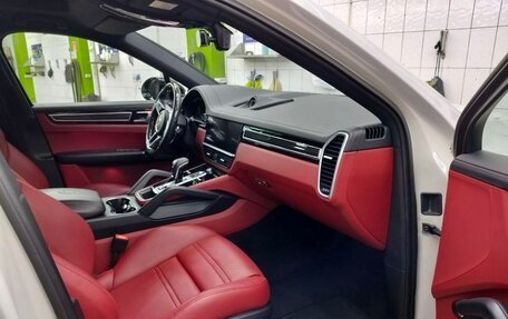 Porsche Cayenne III, 2022 год, 10 500 000 рублей, 11 фотография