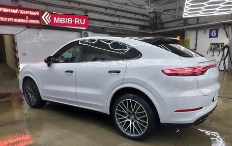 Porsche Cayenne III, 2022 год, 10 500 000 рублей, 2 фотография