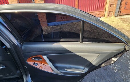 Toyota Camry, 2011 год, 950 000 рублей, 10 фотография