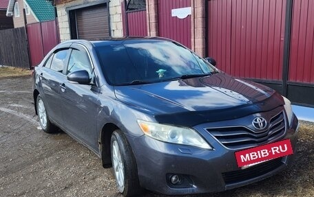 Toyota Camry, 2011 год, 950 000 рублей, 3 фотография