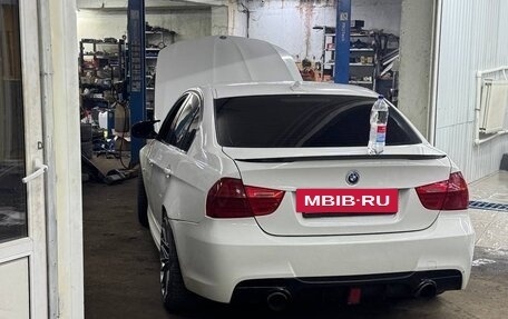 BMW 3 серия, 2011 год, 1 100 000 рублей, 4 фотография