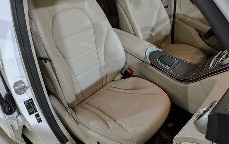 Mercedes-Benz GLC, 2019 год, 3 850 000 рублей, 24 фотография