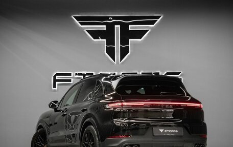 Porsche Cayenne III, 2023 год, 15 900 000 рублей, 12 фотография