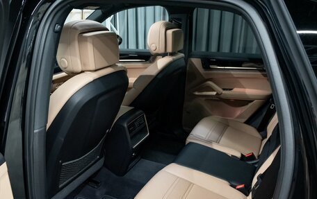 Porsche Cayenne III, 2023 год, 15 900 000 рублей, 40 фотография