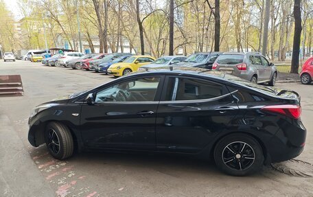 Hyundai Elantra V, 2014 год, 900 000 рублей, 2 фотография